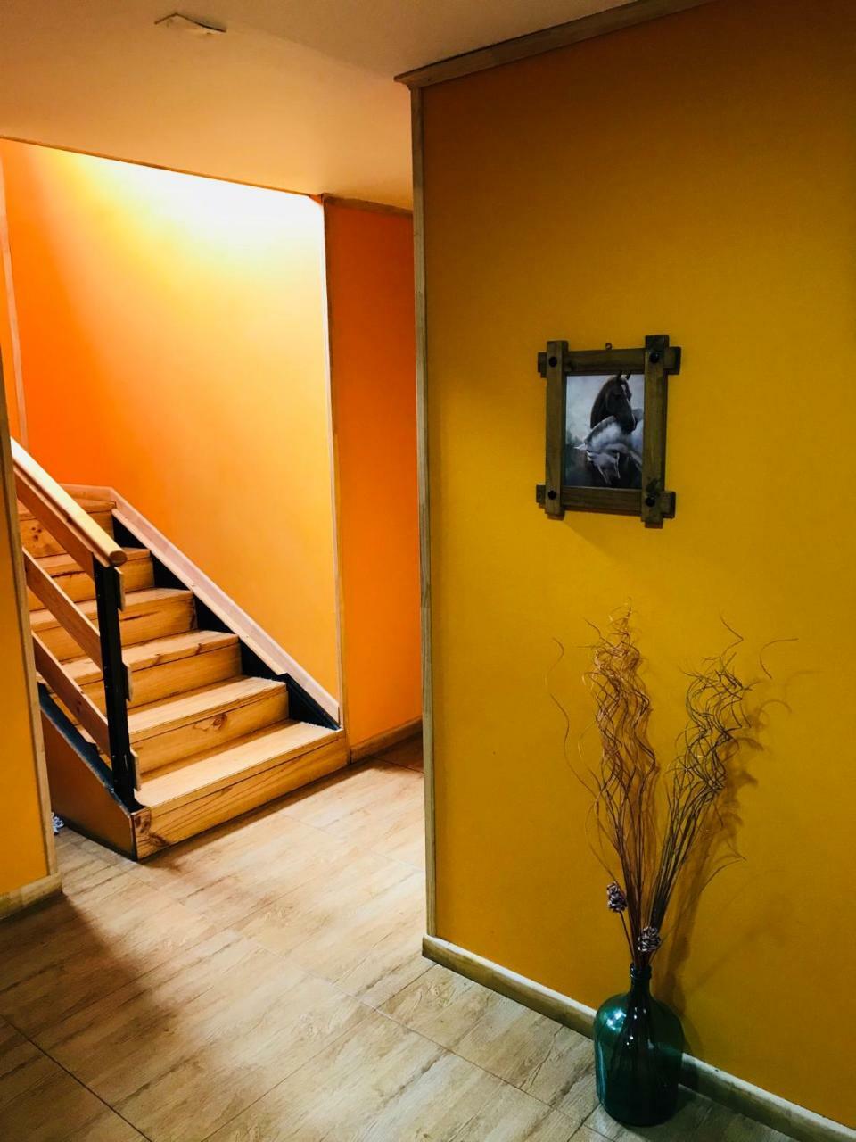 Hostal Andes Patagonicos Puerto Natales Exterior photo